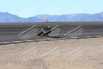 media/Dec-06-2024-CVMA Friday Practice (Fri) [[e1d1c5d4fc]]/4-Group 4 and Trackday/Session 5 (Bowl)/